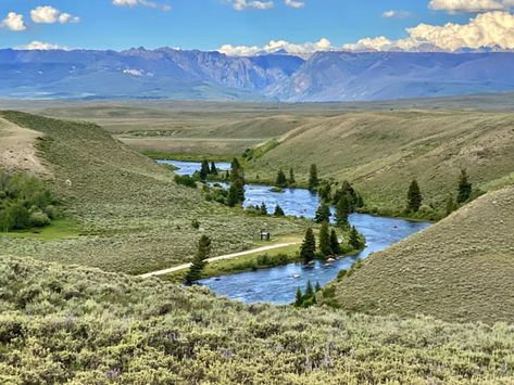 Green River and the Wind River Mountain Range How To Fish, Wyoming Travel, Wind River, Two Rivers, Rock Creek, Brown Trout, River Fishing, Green River, Fishing Guide