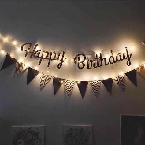 Black Gold Decor, Surprise Birthday Decorations, Birthday Decorations At Home, Happy Birthday Decor, Simple Birthday Party, Birthday Room Decorations, Birthday Letter, Simple Birthday Decorations, Birthday Wall