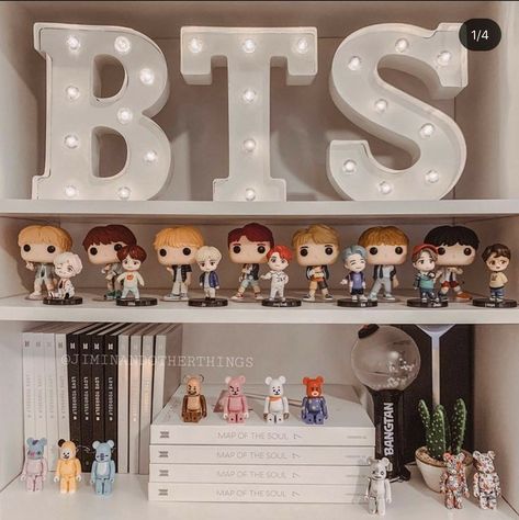 Army Bedroom, Bedroom Elegant, Army Room Decor, Army Room, Dekorasi Kamar Tidur, Bts Love Yourself, Bts Merch, Room Tour, Room Ideas Bedroom