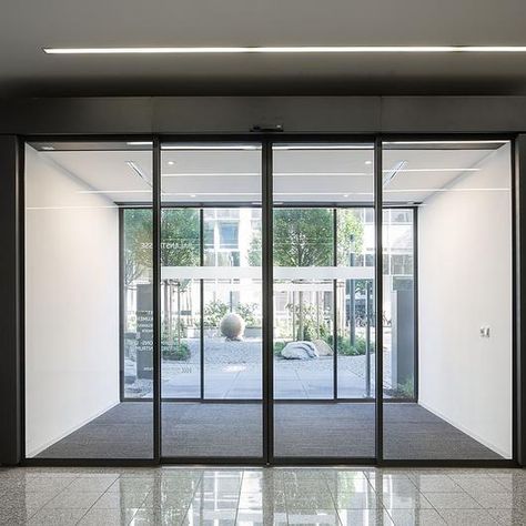 Sliding Doors - ST Flex Secure from dormakaba Sliding Door Office, Glass Office Doors, Granite House, Automatic Doors, House Reception, Automatic Sliding Doors, Luxury Condominium, Retail Facade, Sliding Door Design