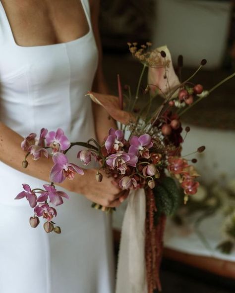 Quirky Bridal Bouquet, Dramatic Bouquet Brides, Interesting Bouquets, Unusual Wedding Bouquets, Bridal Flower Bouquet, Engagement Flowers, Bouquet Styles, Modern Bridal Bouquets, Purple Bridal Bouquet