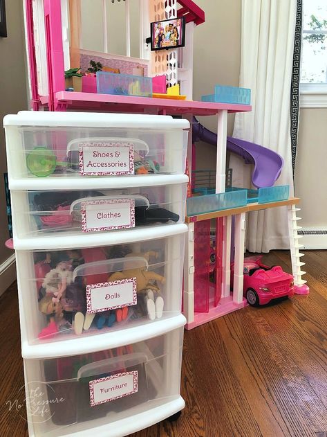 Check out these easy DIY Barbie storage ideas! Creative Barbie organization tips like this rolling cart will help your daughter clean up her room fast. #organizedkids #organization #toyorganization My Life Dolls Organization, Organization For Barbie Stuff, Barbie Dream House Organization, Barbie House Organization Ideas, Lol Storage Ideas, Doll House Organization Ideas, Doll House Storage Ideas, My Life Doll Storage Ideas, Barbie Storage Ideas Kids Rooms