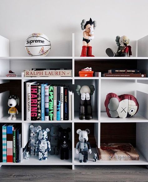 Hypebeast Room Ideas, Hype Beast Bedroom, Room Decor For Men, Mens Room Decor, Hypebeast Room, Hype Beast, Mens Bedroom, Man Room, Bohemian Bedroom Decor