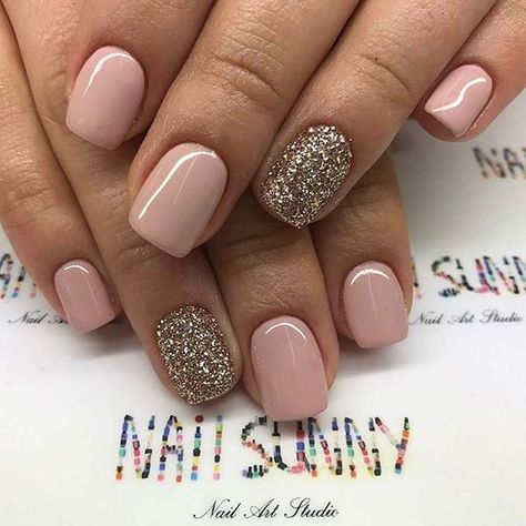 20 Short Acrylic Nail Designs - Inspired Beauty Nude Nails With Glitter, Shellac Nail Designs, Stars Nails, Prom Nail Designs, Gel French Manicure, Video Makeup, Nails Yellow, Elegant Nail Art, Super Nails