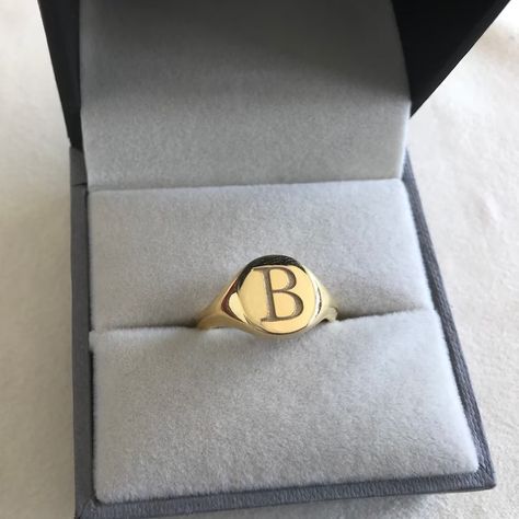 Personalized Initial Ring - Custom Initial Ring - Initial Signet Ring - Letter Engraved Jewelry - Dainty Initial Ring -  925 Silver Ring Personalized Initial Ring, Silver Initial Ring, Ring Initial, Letter Ring, Jewelry Dainty, Customized Jewelry, Power Dressing, Birthday Ring, Initial Ring