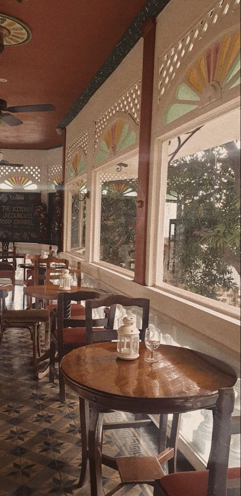 Art Deco Cafe Interior Coffee Shop, 50s Coffee Shop, Southern Vintage Aesthetic, Vintage Restaurant Aesthetic, Old Coffee Shop Aesthetic, Victorian Coffee Shop, 1940s Aesthetic Decor, 1920s Cafe, Sourdough Biscuit