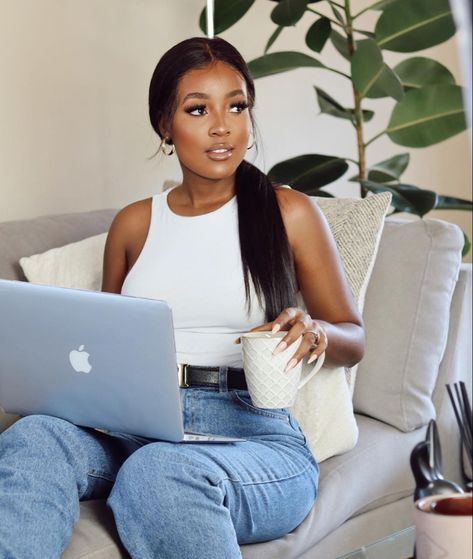 Wfh Black Women, Content Day Ideas Photography, In Home Photoshoot Outfits, Website Photoshoot Ideas Black Women, Branding Photoshoot Inspiration Black Woman, Black Therapist Photoshoot Ideas, Clothing Brand Photoshoot Ideas At Home, Brand Shoot Ideas Black Women, Casual Business Photoshoot