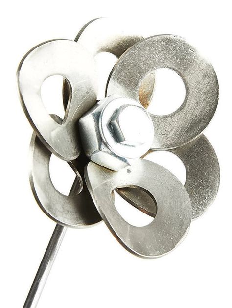 Steampunk Flowers, Metal Welding Art, Welding Crafts, Steel Flowers, Metal Art Diy, Welding Art Projects, Metal Working Projects, Metal Welding, Metal Art Welded