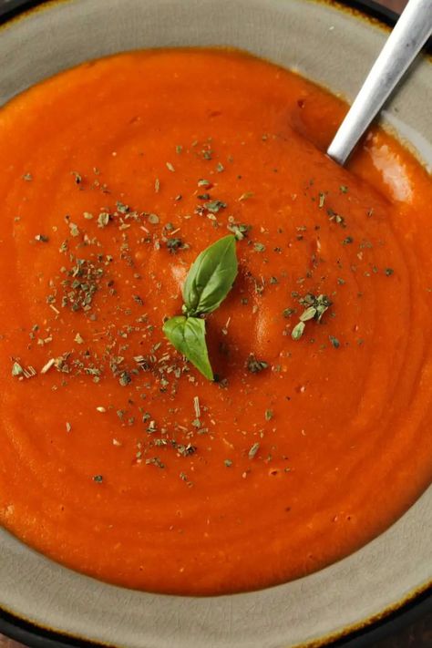 The Best Tomato Soup, Soup Aesthetic, Soup Hearty, Best Tomato Soup, Vegan Potato Soup, Vegan Tomato Soup, Restaurant Appetizers, Roasted Butternut Squash Soup, Creamy Tomato Soup