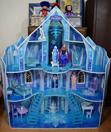 Frozen playhouse | 4 ft wooden playhouse | Snowflake Mansion | Sold by: Costco.com | L♡VE! Frozen Dollhouse, Frozen Bedroom, Frozen Dolls, Disney Princess Toys, Frozen Toys, Frozen Snowflake, Makeup Kit For Kids, Dress Barbie Doll, Princess Toys