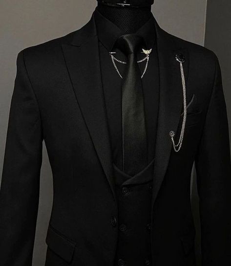 Full Black Suit, Black Prom Suits, Classic Black Suit, All Black Suit, Prom Suits For Men, Black Suit Men, Black Suit Wedding, Costume Noir, Classy Suits