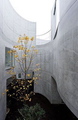 Please Visit the New Blog!: KAZUMO SEJIMA,Okurayama Apartments,2008,Japan Sakura House, House Courtyard, Collective Housing, Contemporary Patio, Curved Walls, Unique Houses, Japanese Architecture, Building Ideas, Facade Architecture