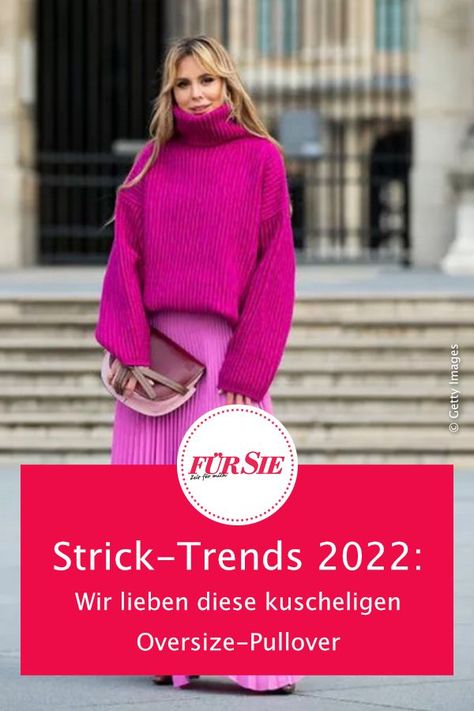 Wenn es draußen kalt wird, lieben wir kuschelige, übergroße Pullover! Wir zeigen dir die angesagtesten Oversize-Strickpullover, mit denen du es dir jetzt richtig gemütlich machen kannst. #oversized #oversizepullover #stricktrend #trends2022 #modetrend #strickpullover #fashion #fuersiemagazin Oversize Pullover, Oversized Pullover, Oversized Sweater, Sweaters Oversized, Dress Outfits, Turtle Neck, Clothes For Women, Dresses