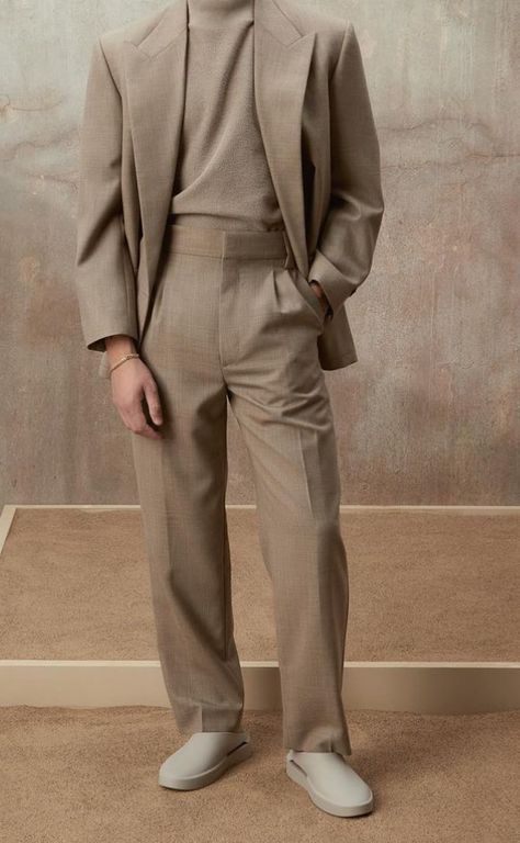 Elegant Male Fashion, Baggy Prom Suit, Parisian Outfits Men, Wedding Guest Dress Men, Men Beige Suit, Beige Suit Men, Suit For Men Stylish, Mens Formal Outfits, Architect Fashion