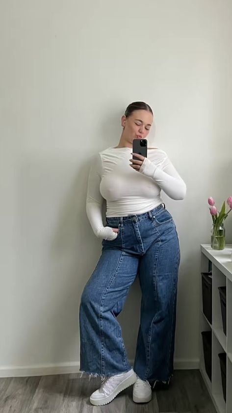 Simple Plus Size Outfits Casual, Plus Size Glow Up, Plus Size School Outfits Casual, Basic Midsize Outfits, Plus Size Small Bust Outfits, Plus Size Clean Girl, Clean Girl Aesthetic Outfits Plus Size, Basic Plus Size Outfits, Plus Size Clean Girl Aesthetic