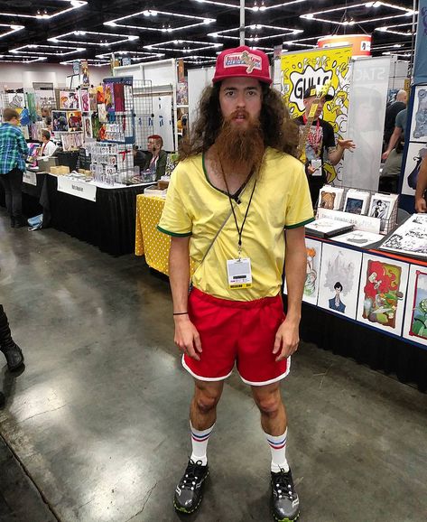 Lots of inspiration, diy & makeup tutorials and all accessories you need to create your own DIY Forrest Gump Costume for Halloween. Best Male Halloween Costumes, Forrest Gump Halloween, Last Minute Halloween Costumes Men, Forrest Gump Running Costume, Forrest Gump Halloween Costume, Sporty Halloween Costumes, Easy Mens Halloween Costumes, Smooth Brain, Halloween Costumes Men