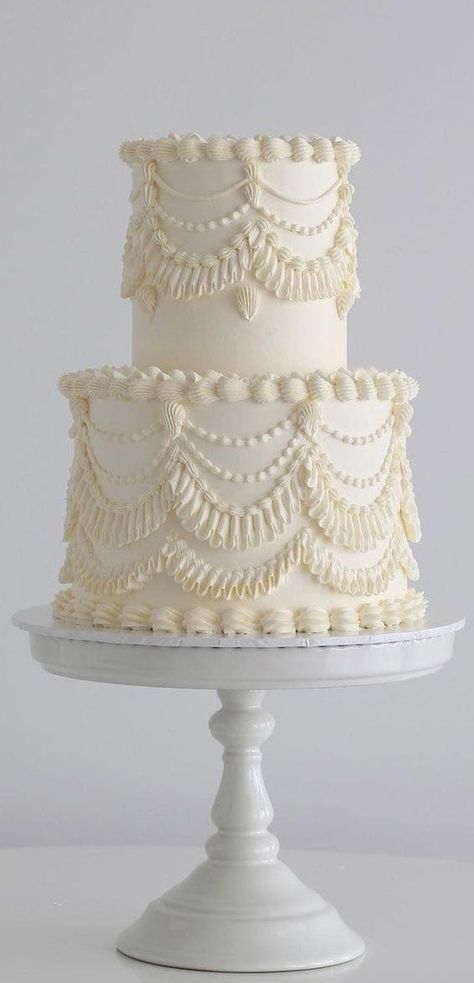 Latest Cake Trends 2023, Art Nouveau Wedding Cake, Simple 3 Tier Wedding Cake, Cake Trends 2023, Wedding Cake 2023, 1920s Wedding Cake, Cakes 2023, Cake 2023, Wedding Cake Trends