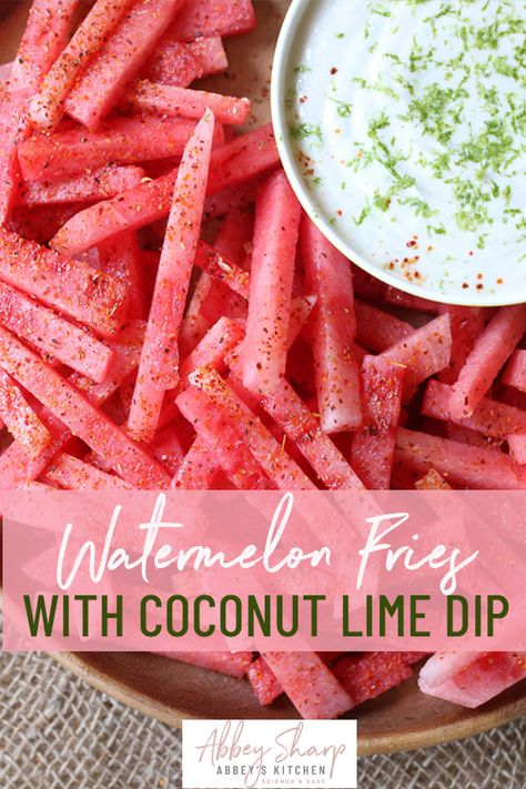 Coconut Lime Dip, Watermelon Fries, Lime Dip, Healthy Summer Snacks, Sommer Mad, Salsa Yogurt, Lemon Dessert, Yogurt Dip, Party Snack