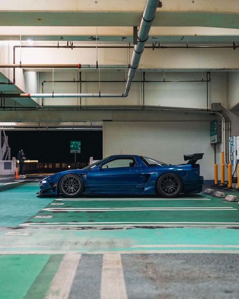 Side view #NSX #Acura #Honda #jdm #wheels #stance #fitment #lowlife #hellalow Nsx Acura, Car Graphics Decals, Honda Sports Car, Nsx Na1, Jdm Wheels, Car Side View, Stanced Cars, Best Jdm Cars, Drifting Cars