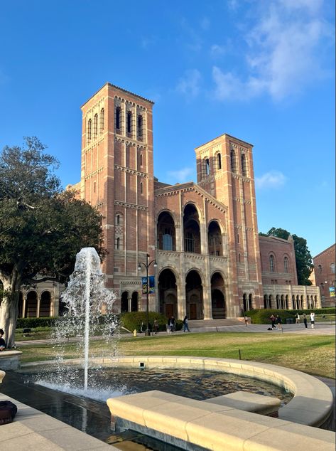 Ucla Campus Aesthetic, Ucla Library, Maps Architecture, Ucla College, Ucla Campus, Ucla University, Aesthetic University, Campus Aesthetic, Academic Comeback