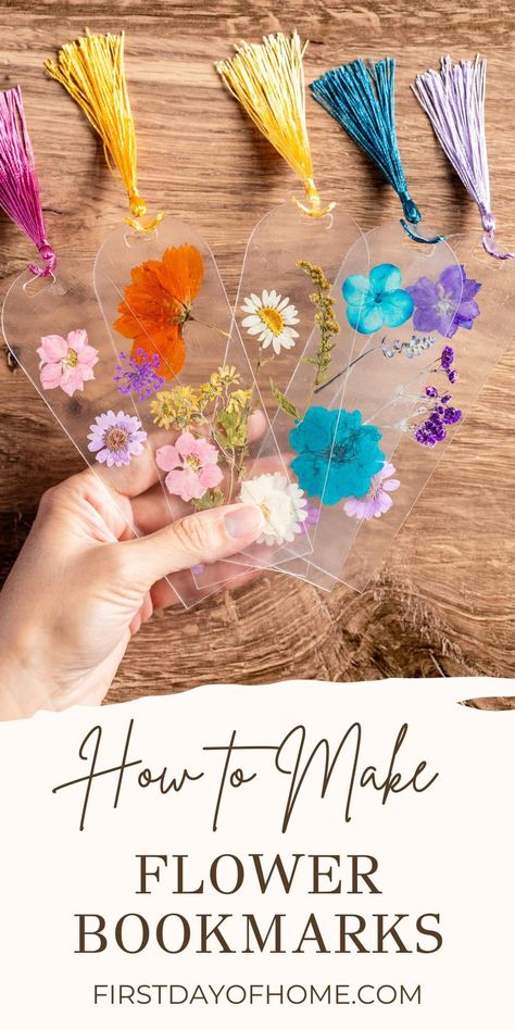 Learn how to make beautiful pressed flower bookmarks in minutes. This is an easy craft for people of all ages, including kids. Get a step-by-step tutorial to make your own bookmark to use as DIY gifts for friends and family. #pressedflowers #bookmarks #easycrafts #firstdayofhome Bookmarks Diy Paint, Pressed Flower Craft, Bookmarks Diy Kids, Pressed Flower Bookmarks, Pressed Flower Bookmark, Bookmark Tutorial, Pressed Flowers Diy, Flowers At Home, Flower Bookmarks