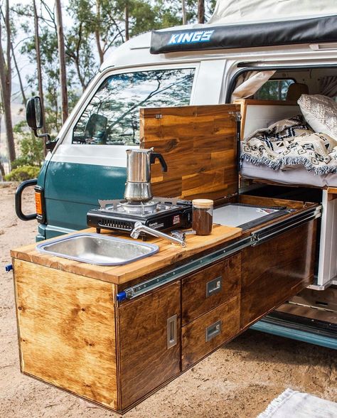 @camperbuyer on Instagram: “🛠 This incredible kitchen was built by @ventured_campers sits under the front bench seat (which turns into the bed) so is great for…” Vw T3 Camper, Kangoo Camper, T3 Vw, Kombi Motorhome, Campervan Rental, Kombi Home, Food Summer, Campervan Life, Build A Camper Van