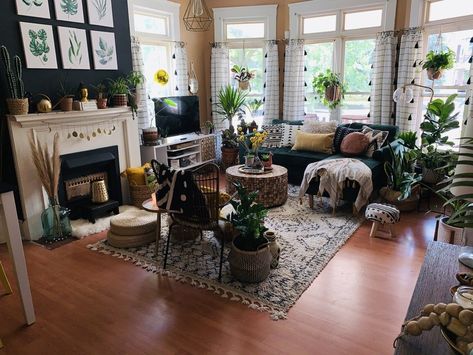 An Eclectic Afro-Bohemian Rental Is Filled With Hand-Painted Patterned Walls Eclectic African Living Room, Afro Boho Decor Living Room, Afro Centric Living Room, Afro Boho Apartment, African Inspired Living Room Article, Afro Boho Decor, Boho Living Room Apartment, New Orleans Apartment, Bohemian Living Rooms