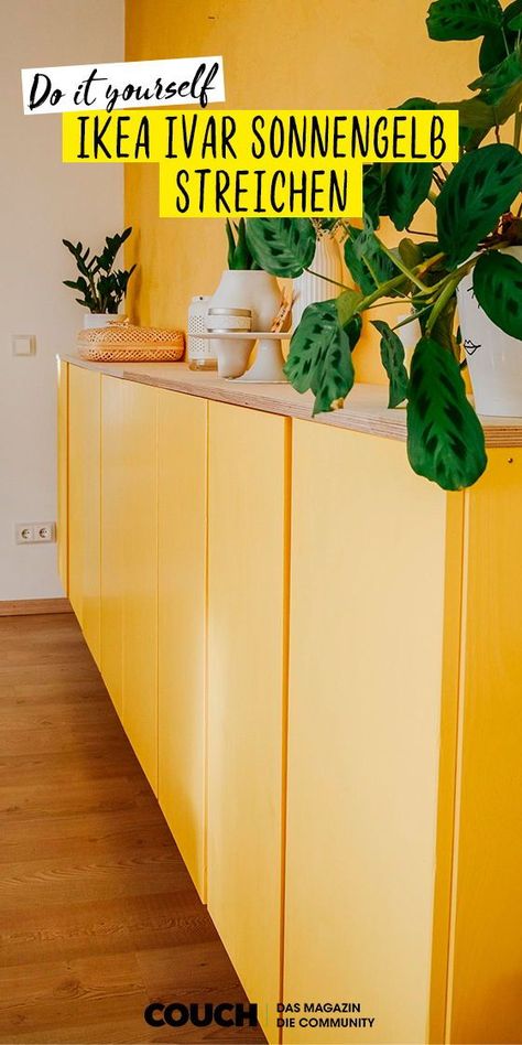 Juhu, Farbe! mitleichtigkeit hat ihren Ikea Ivar Schrank sonnengelb statt grau oder beige gestrichen. Ein echter, sonniger Hingucker! Ivar Ikea Hack Kitchen, Ikea Ivar Ideas, Ikea Ivar Sideboard, Ivar Ideas, Ivar Ikea Hack, Ivar Regal, Ikea Ivar Hack, Colorful Bookshelf, Kallax Hack