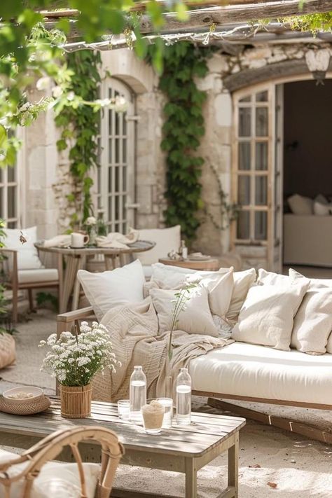 French Country Patio Furniture - Charming Ideas for Your Home Outdoor French Country Patio, French Provincial Outdoor Area, French Cottage Front Porch, European Patios French Country, French Countryside Interior, French Cottage Porch, French Patio Ideas, Country Patio Ideas, French Outdoor Patio