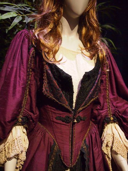 Elizabeth Swan Dress, Elizabeth Swann Red Dress, Elizabeth Swan Costume, Elizabeth Swann Dress, Pirates Cosplay, Elizabeth Swann Costume, Elisabeth Swan, Elizabeth Swan, Ethereal Gowns