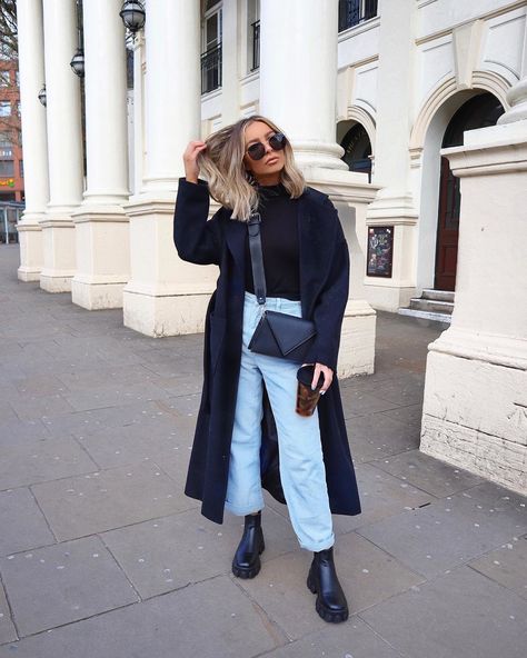 Alexx Coll Outfits, Alexx Coll, Duster Coat, Trench Coat, Winter Fashion, Normcore, Outfit Inspirations, Outfit Inspo, Photo And Video