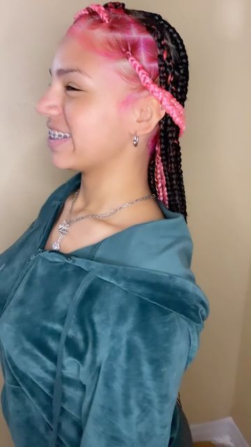 Pink Ombre Knotless Braids, Ombre Knotless Braids, Pink Knotless Braids, Pink Knotless, Black Knotless, Medium Knotless Box Braids, Medium Knotless, Diy Hairstyle, Simple Hairstyle