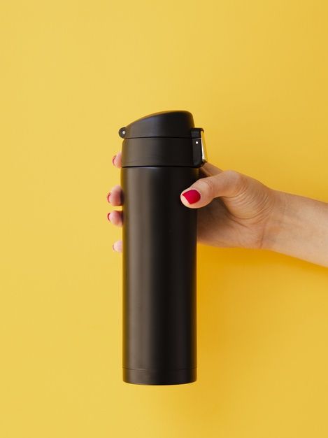 Tumbler Photos Photography, Thermos Design, Yellow Office, Tumbler Photos, Night Pictures, Insulated Bottle, Bottle Mockup, Yellow Background, Business Flyer