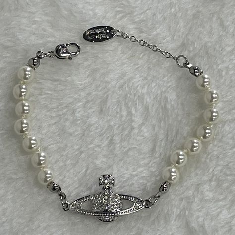 Vivienne Westwood single layer pearl bracelet Vivienne Westwood Pearl Bracelet Silver, Viviene Westwood Jewelry, Vivian Westwood Jewelry Aesthetic, Vivviene Westwood Bracelet, Vinnie Westwood Bracelet, Vinnie Westwood Jewelry, Vivienne Westwood Bracelet Aesthetic, Vivian Westwood Bracelet, Vivien Westwood Bracelet