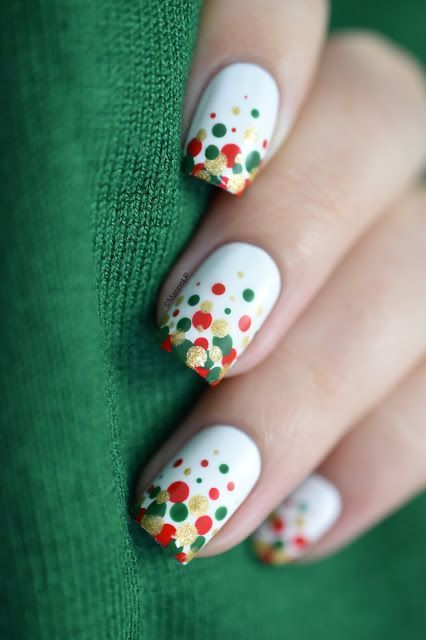 Christmas Nail Designs Easy, Christmas Confetti, Nail Art Noel, Christmas Nails Diy, Christmas Nail Art Easy, Confetti Nails, Holiday Nail Designs, Christmas Nails Easy, Cute Christmas Nails