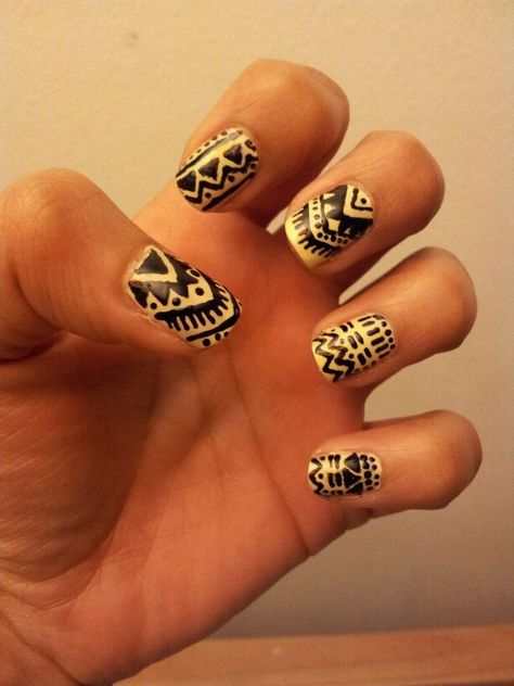 Aztec. Lemon drop. Indian Nails, Aztec Nails, Nail Decor, Mexican Theme, Mexican Party Theme, Holy Chic, Print Nails, Fashion Forever, Lemon Drop