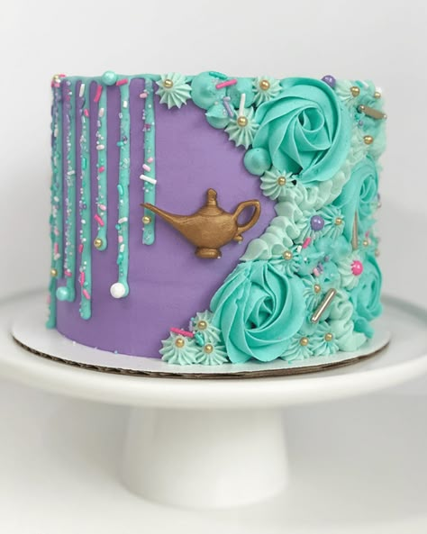 Aladdin Birthday Cake, Jasmine Birthday Cake, Princess Jasmine Cake, Aladdin Theme, 28th Birthday Cake, Jasmine Cake, Aladdin Cake, Aladdin Birthday Party, Princess Jasmine Birthday Party