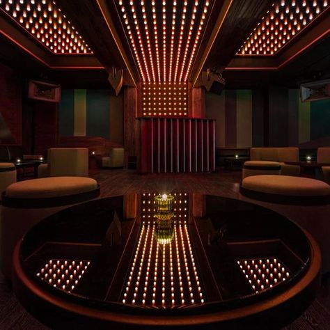 Williamsburg Hotel, Long Planter, Bauhaus Architecture, Sound Room, 70s Interior, Nightclub Design, Lounge Club, Hotel Branding, Salou