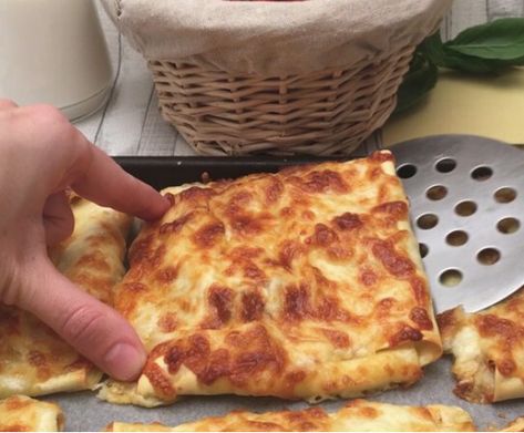 Lasagne Pockets... Recipe & Video - Italy all wrapped up as a present for you. Lasagne Recipes, Chef Club, Italian Pastries, New Cookbooks, A Present, Original Recipe, Us Foods, Pasta Recipes, Beef Recipes