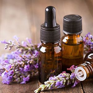 Aroma Massage, Aroma Therapy, Aromatherapy Aesthetic Photography, Mastitis Remedies, Oil Massage Spa, Relax Massage Photography, Aromatherapy Massage Pictures, What Are Essential Oils, Steam Showers