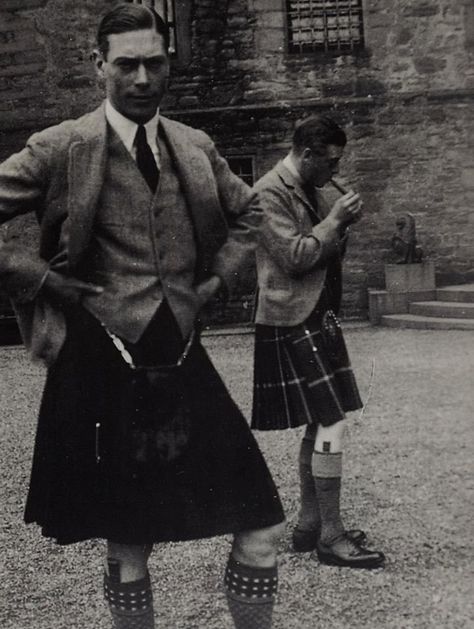 Kings George VI and Edward VIII, 1930s Duke Of Windsor, Duchess Of Windsor, Wallis Simpson, Edward Viii, Queen Mum, King George Vi, King George V, Men In Kilts, King Edward