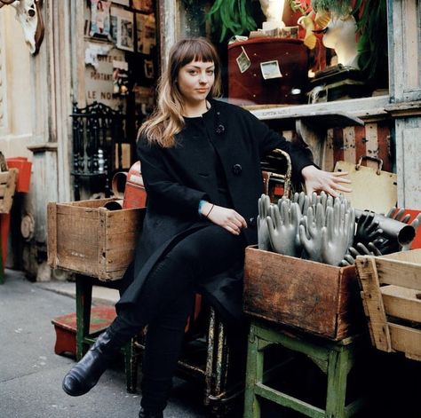 Angel Olsen, Baby Bangs, Famous People, Bangs, Musician, Angel, Paris, Hair, Clothes