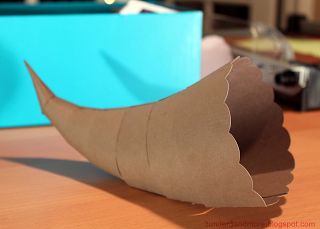 Cool paper cornucopia How To Make A Cornucopia, Cornucopia Craft Preschool, Cornucopia Diy, Cornacopia Craft, Paper Cornucopia, Cornicopia Crafts, Diy Cornucopia, Cornucopia Craft, 3 Under 3