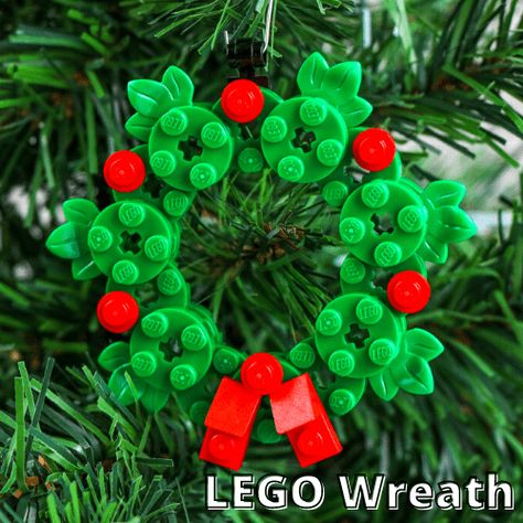 Christmas Lego Builds, Lego Wreath, Lego Christmas Gifts, Ornaments For Kids To Make, Lego Christmas Ornaments, Lego Ornaments, Christmas Lego, Lego Christmas Village, Lego Christmas Tree