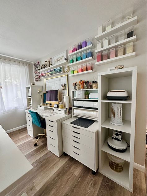 This is a sneak peek into my little piece of heaven 🤩 Craft Room With Island, Cricut Craft Station, Ikea Alex Craft Room, Office And Craft Room Ideas, Crafting Room Ideas, Cookie Room, Ikea Alex Desk, Craft Room Shelves, Cozy Office Space