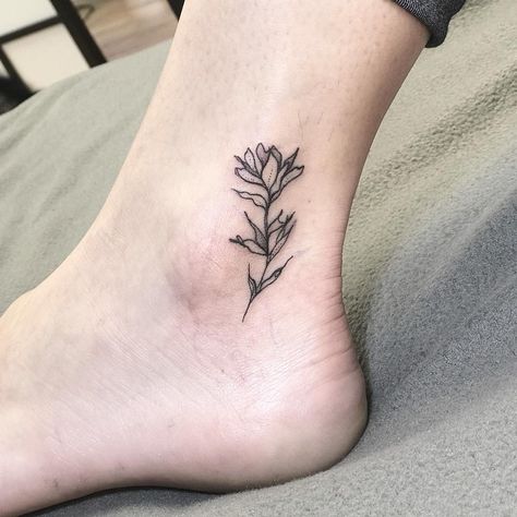 Paintbrush Flower Tattoo, Wildflower Tattoo On Ankle, Indian Paintbrush Tattoo Black And White, Carolina Allspice Flower Tattoo, Indian Paint Brush Flower Tattoo, History Of Tattoos, Paintbrush Flower, Paintbrush Tattoo, Flower Tats