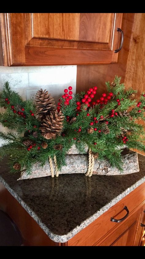 Cemetery Blankets Christmas, Christmas Grave Arrangements, Christmas Decorations For Gravesite, Graveside Christmas Decor, Christmas Headstone Saddle Diy, Cemetery Decorations Flowers, Cemetery Decorations For Christmas, Diy Gravesite Decorations Ideas, Holiday Grave Decorations