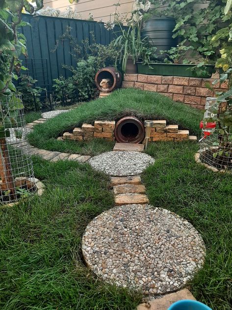 Bunny Playground Outdoor, Rabbit Area Outdoor, Rabbit Enclosure Ideas Outdoor, Backyard Rabbit Habitat, Backyard Bunny Habitat, Outdoor Sulcata Enclosure, Large Rabbit Enclosure, Natural Rabbit Enclosure, Tortoise Run Outdoor