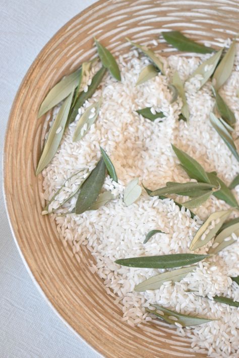 Olive Wedding Theme, Greek Wedding Theme, Confetti Basket, Glam Wedding Decor, Grecian Wedding, Leaf Confetti, Olive Wedding, Olive Leaves, Greek Pottery