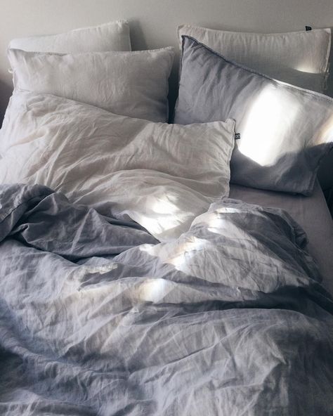 Should I Buy Linen Sheets? | POPSUGAR Home #bedlinenstobuy Coziest Bed, Pillows Aesthetic, Brown Bed Linen, Neutral Bed Linen, Sleep Bed, Bed Sheets Online, Black Bed Linen, Bedroom Cozy, Bedding Inspiration